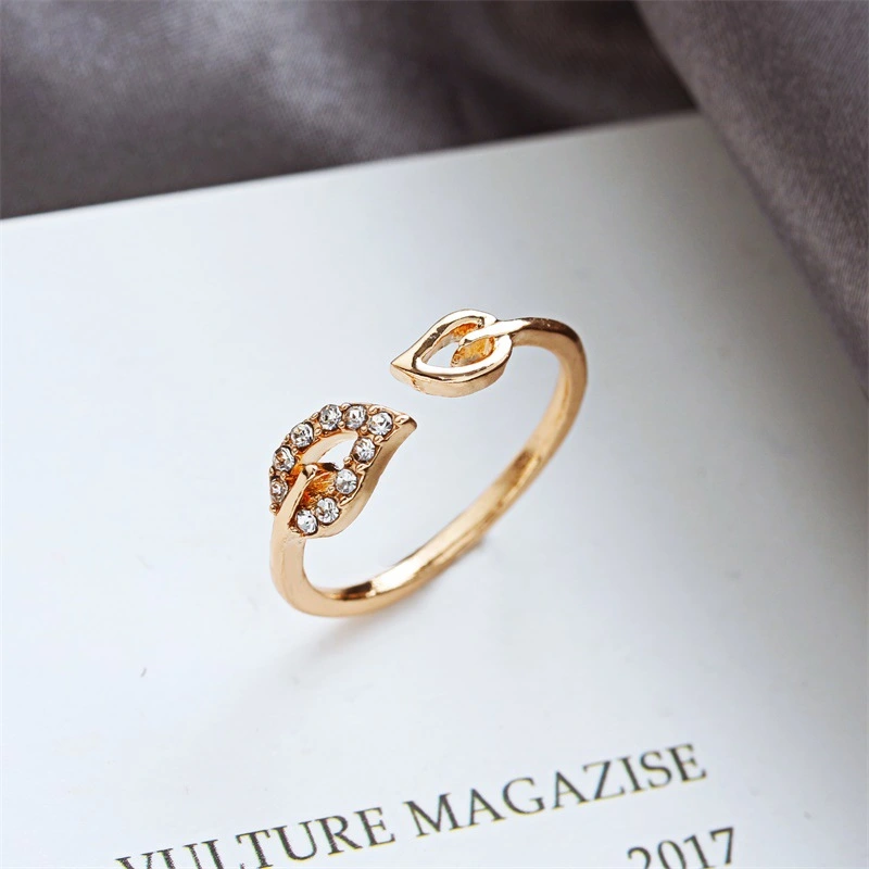 Fashion Flash Diamond Love Ring Leaf Rhinestone