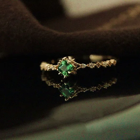 Natural Tsavorite Emerald Diamond Vintage Ring