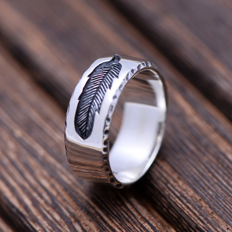 Creative Domineering Feather Ring Retro