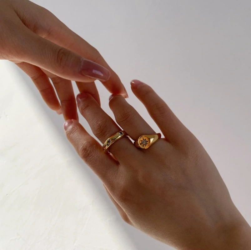 Trendy Retro Micro-inlaid Zircon Glossy Thick Gold Ring