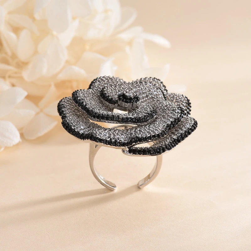 Fashion Micro Inlaid Zircon Full Diamond Sapphire Black Three-dimensional Flower Ring Women