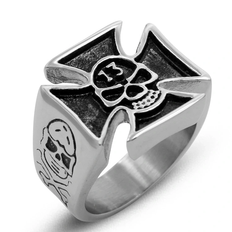 Stainless steel skull ring greased