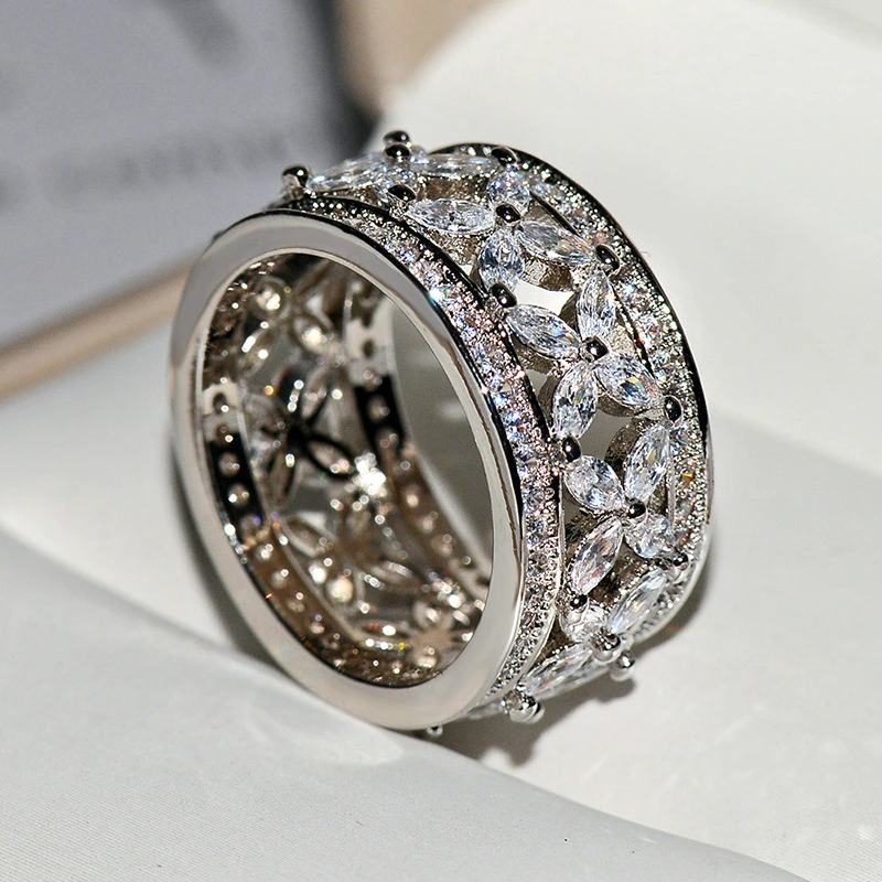 Luxury full zircon ring