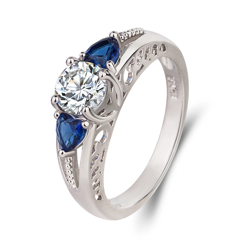 Female heart-shaped blue rhinestone ring