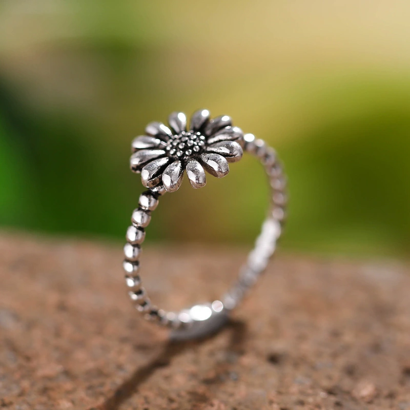 Sunflower vintage ring