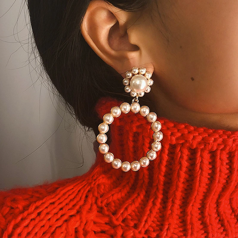 Elegant pearl earrings