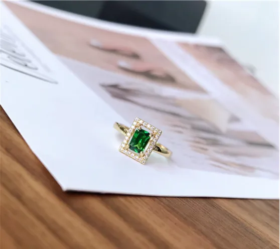 AAA Green Zircon Ring Female Ring 