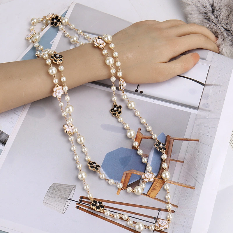 Women's multi-layer pearl necklace