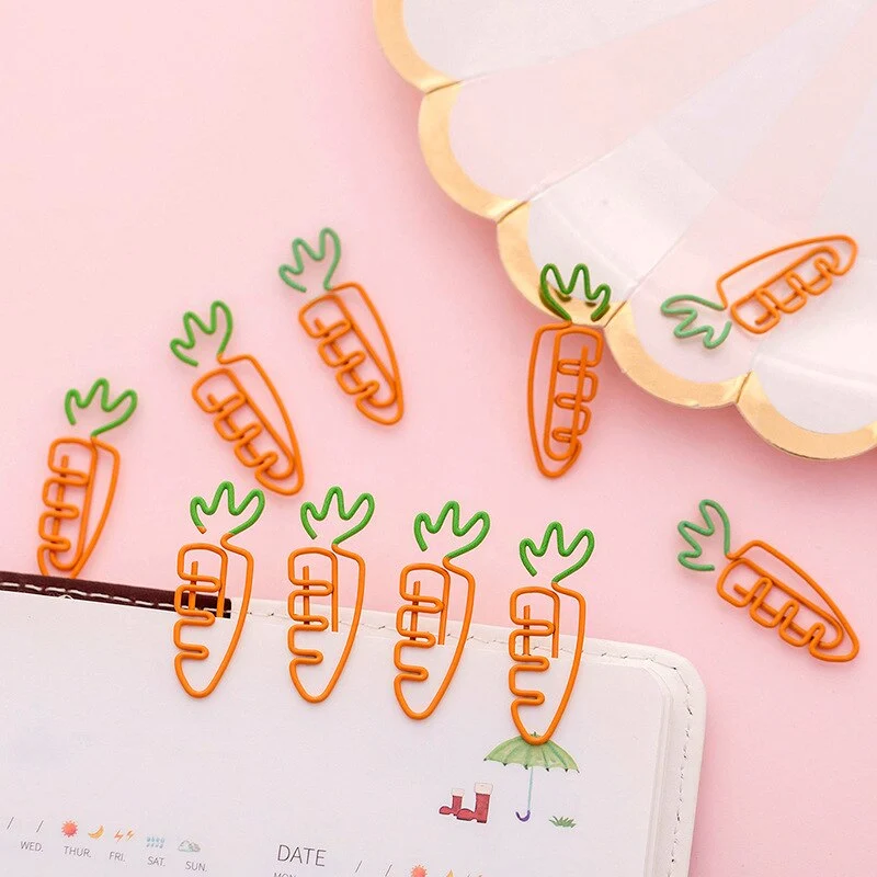 Cartoon girly heart carrot paper clip