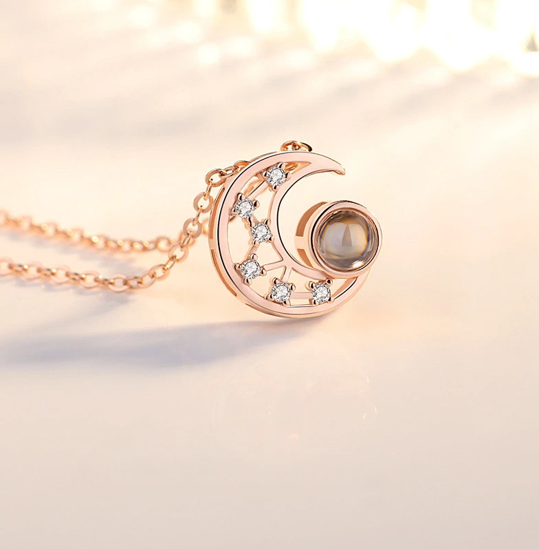 Moon Necklace Projection Couple Pendant Clavicle Chain