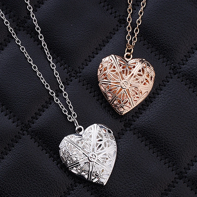 Open To Put Small Photos Hollow Peach Heart-Shaped Photo Box Necklace