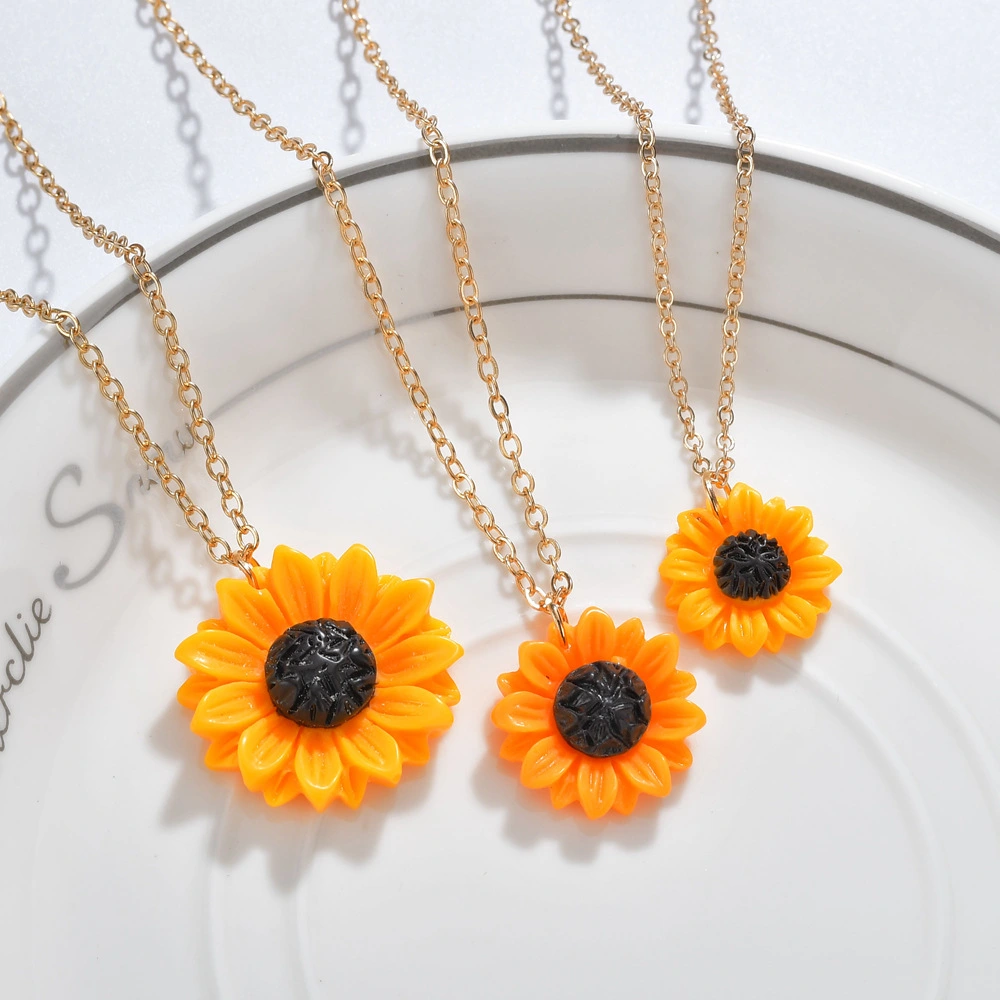 Bohemia Resin Sunflower Pendant Necklace