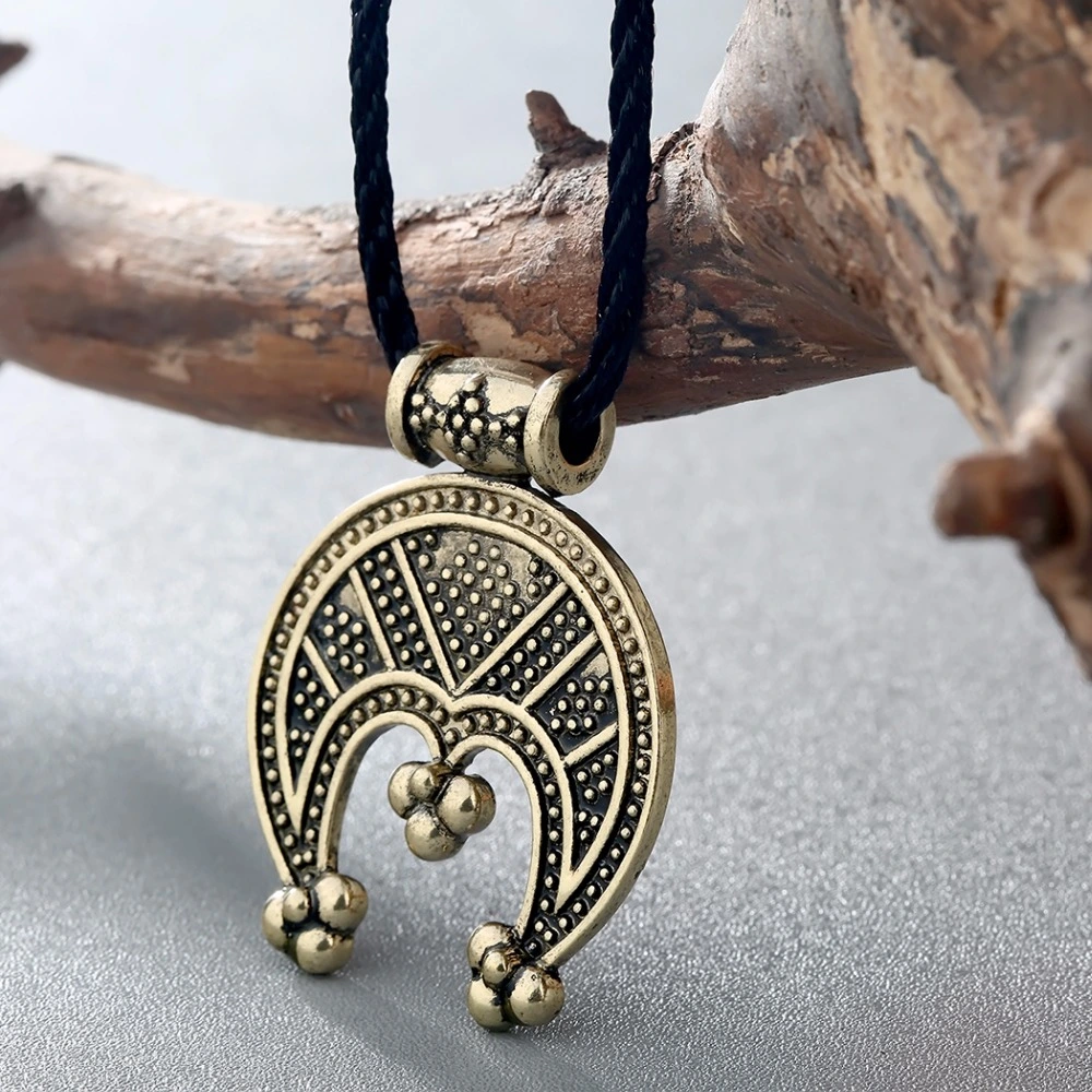 Cxwindx Vintage Tricorn Lunula is female protective Amulet Necklace