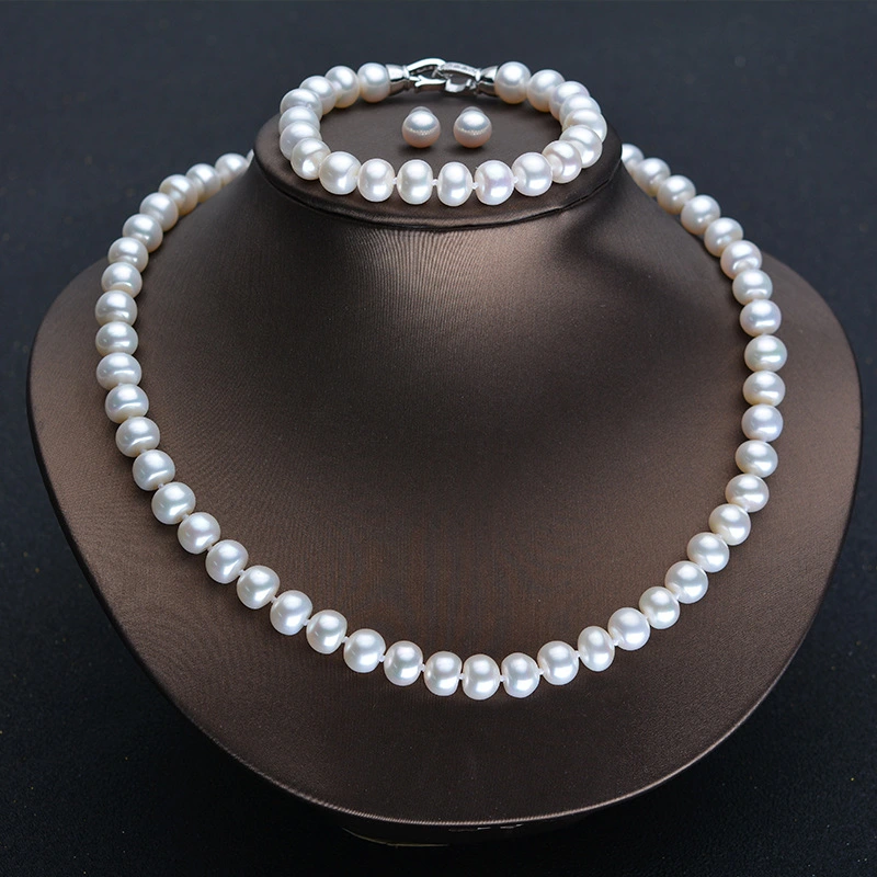 Fresh Water Pearl Necklace For Elders Three Piece Suit With Four Leaf Grass Buckle Pearl Necklace Suit With Zinc