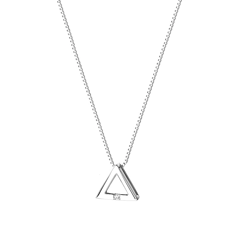 Triangle Necklace Female Flash Diamond Fashion Goes With Everything