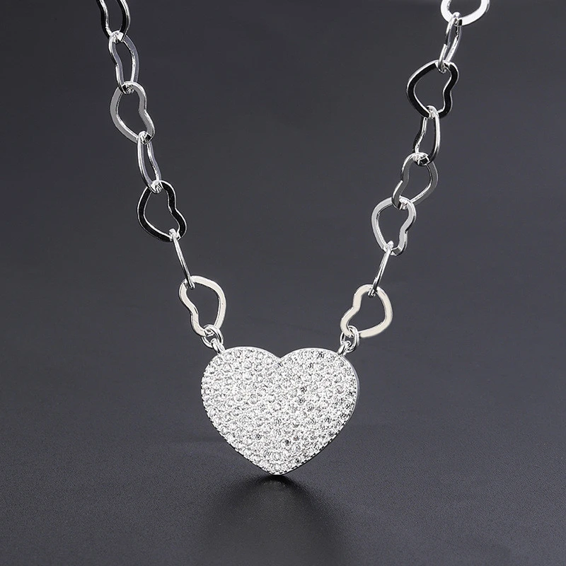 Clavicle Chain Love Heart Inlaid Micro Diamond Zircon Large Peach Heart Chain