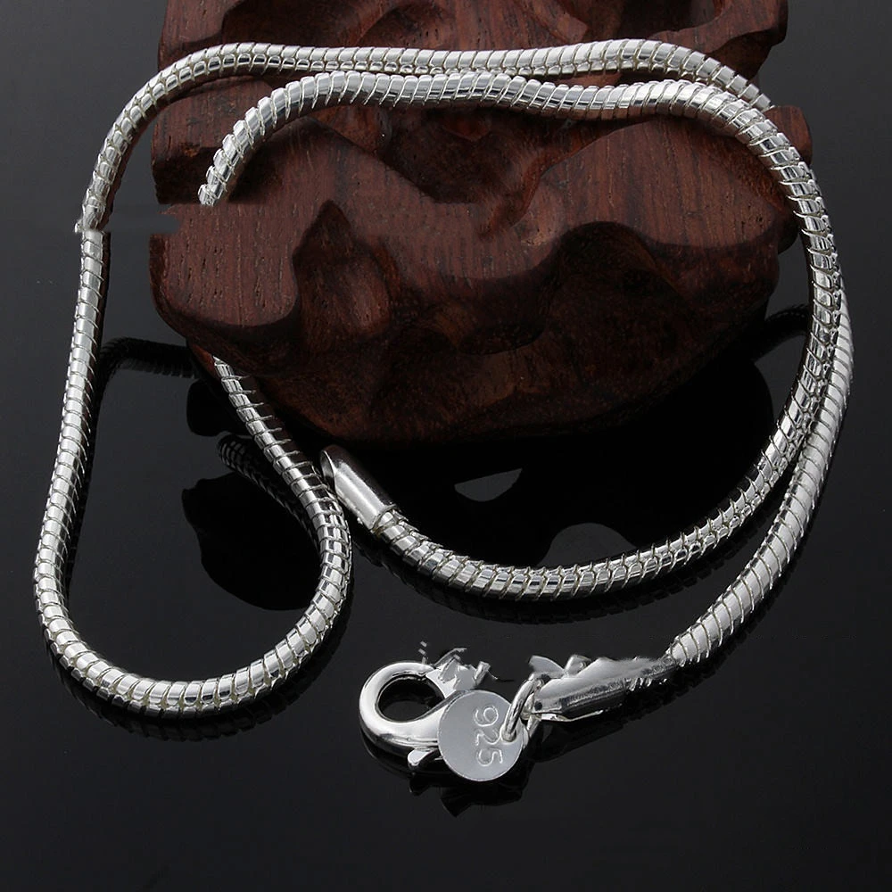 Wholesale Foreign Trade Hot Sale Creative Jewelry Korean Fashion Exquisite Silver 3mm Snake Bone Necklace