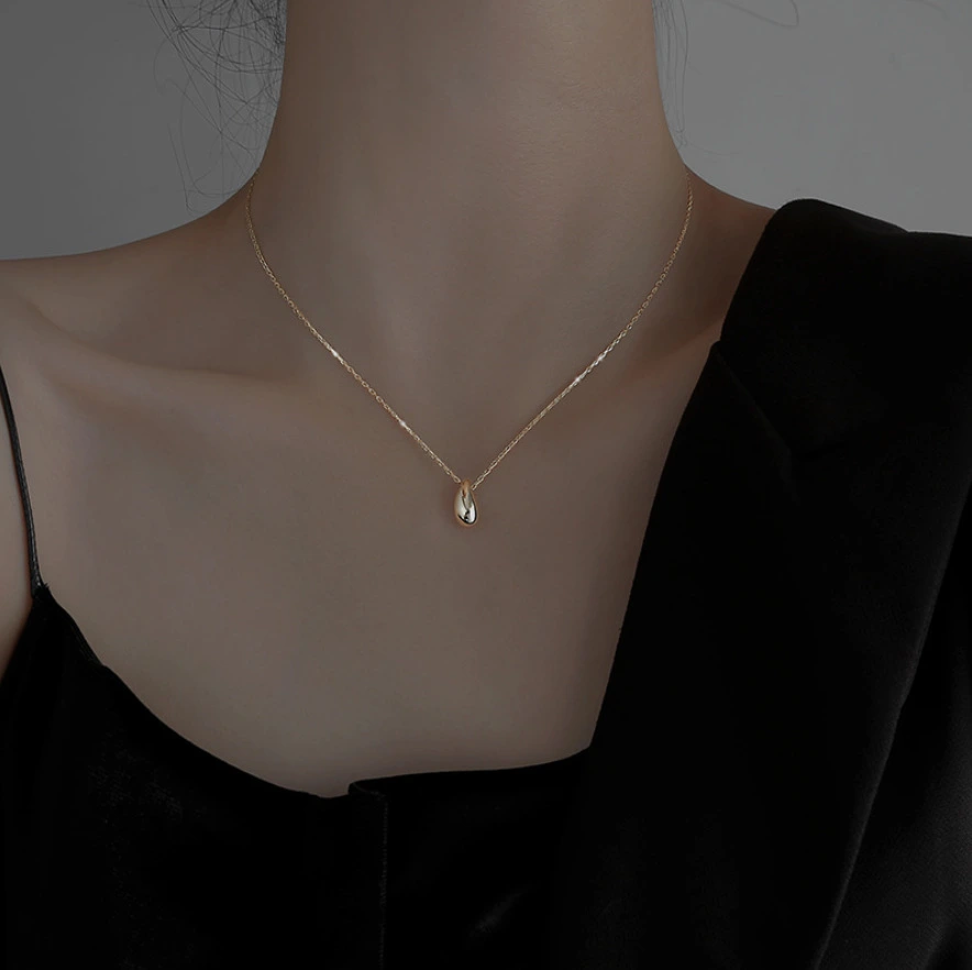 Simple Temperament 925 Silver Peas Water Drop Necklace Female Niche Design Cold Wind Personality Fashion Clavicle Chain Jewelry