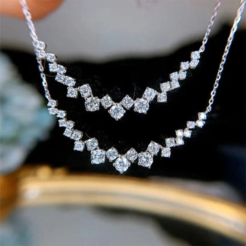 Female Niche Design Diamond Smile Necklace