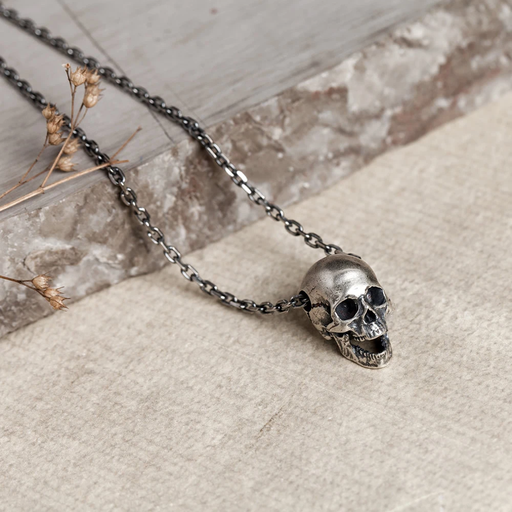 S925 Silver Retro Skull Pendant  Fashion