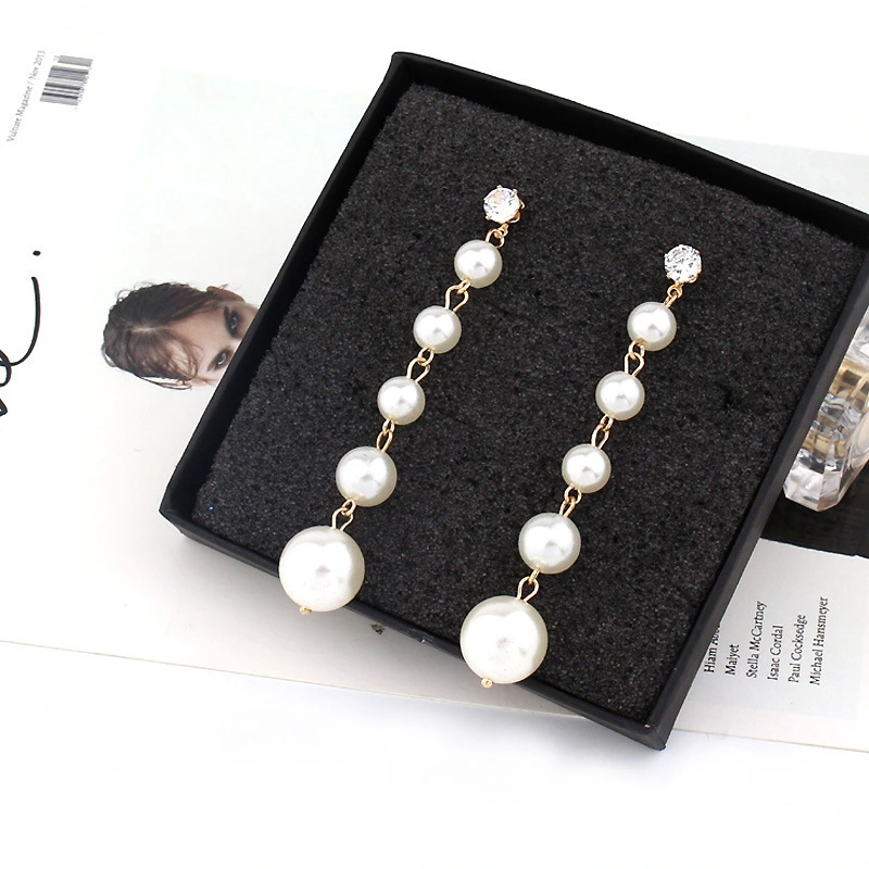 Generous Simple Light And Luxurious Fashion Necklace Earrings