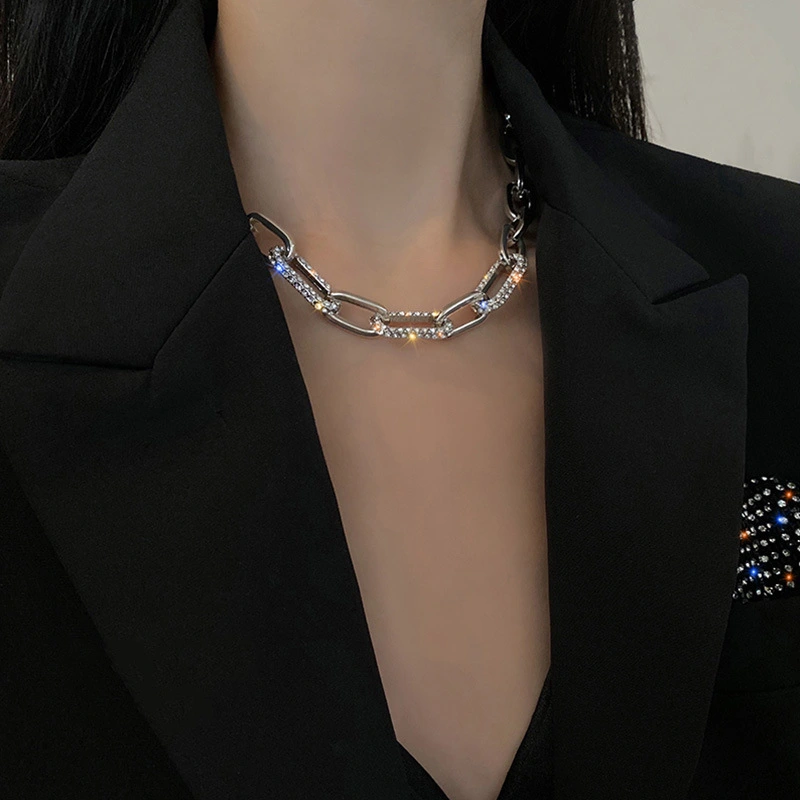 Exaggerated Large Thick Chain Metal Decorative Necklace Female Tide Flashing Diamond Stitching