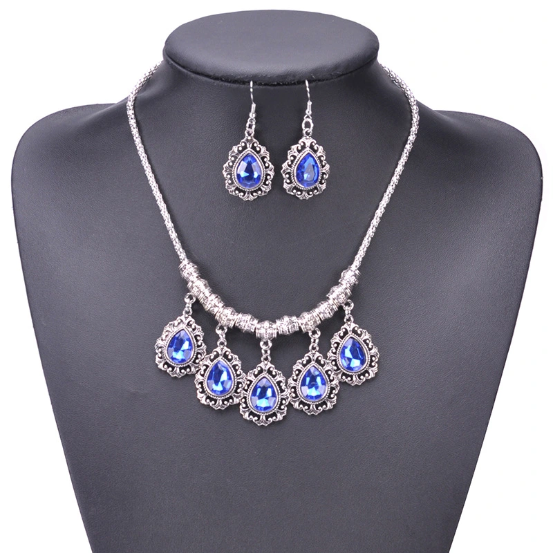 Drop-shaped Luxury Short Gemstone Necklace