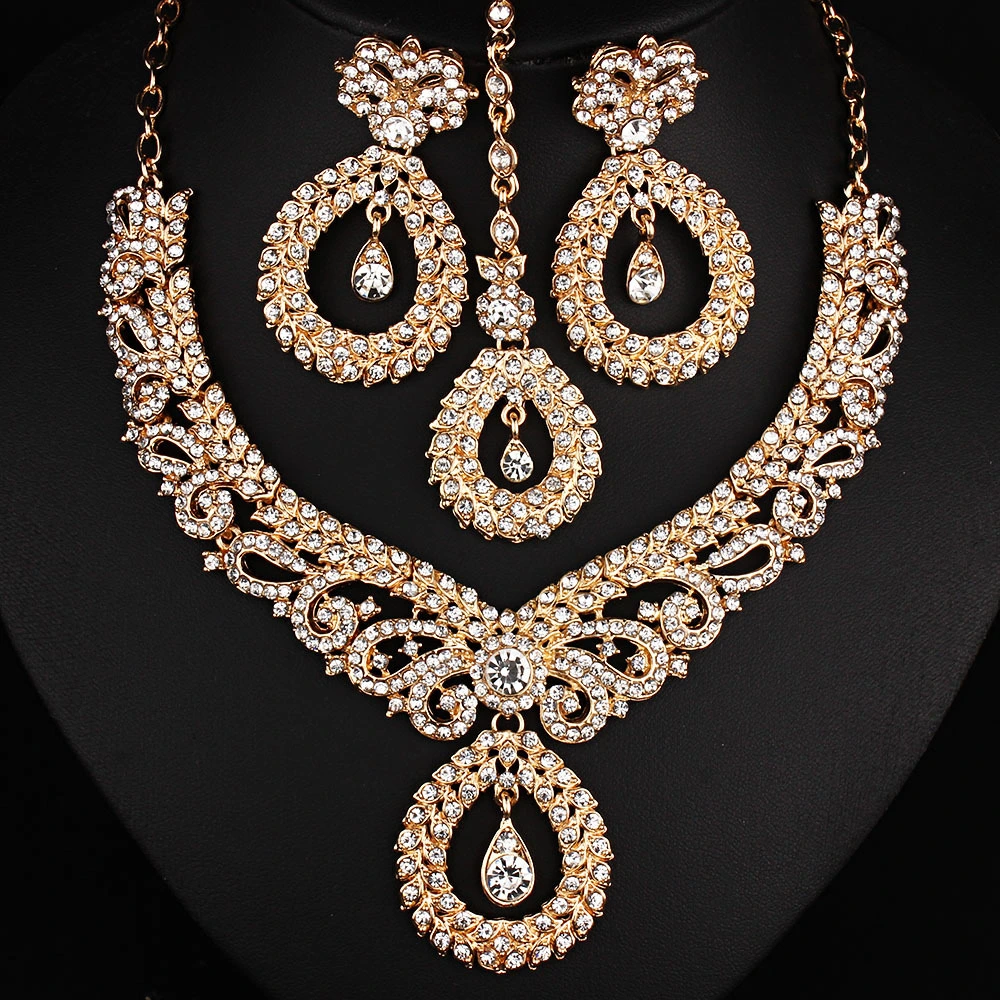 Three-piece Set Of White Rhinestone Necklace And Earrings Forehead Chain