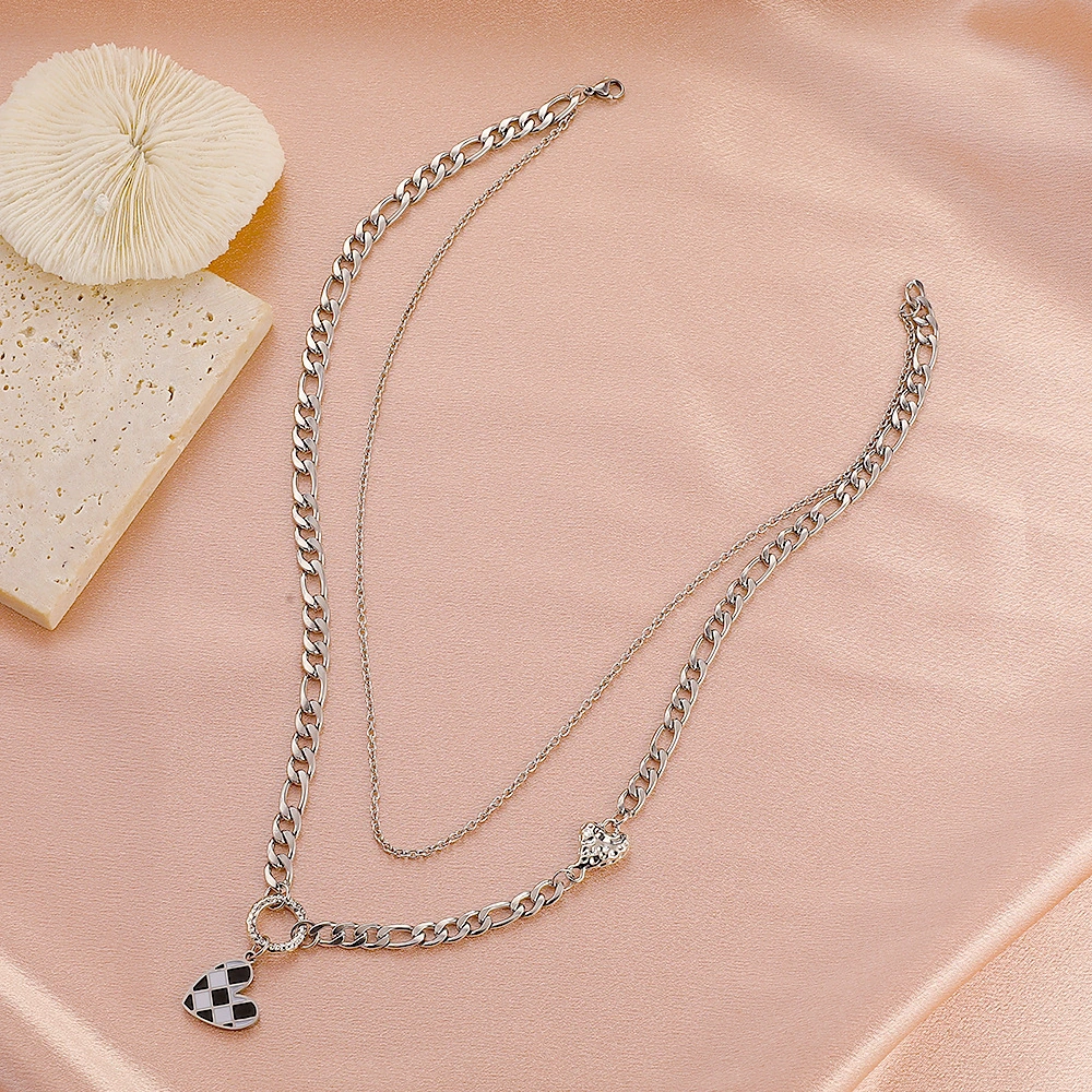 Hip Hop Double Heart Checkerboard Necklace Design