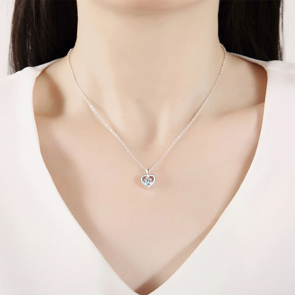 Small Round Diamond Necklace for Ladies Heart Shaped Pendant