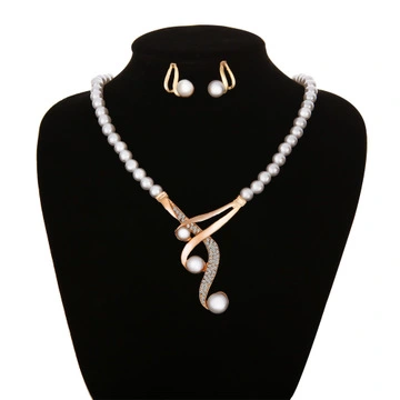 Two-piece jewelry pearl necklace earrings