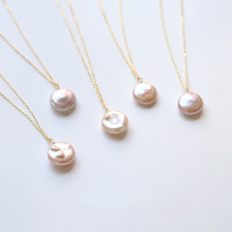 Baroque pearl necklace