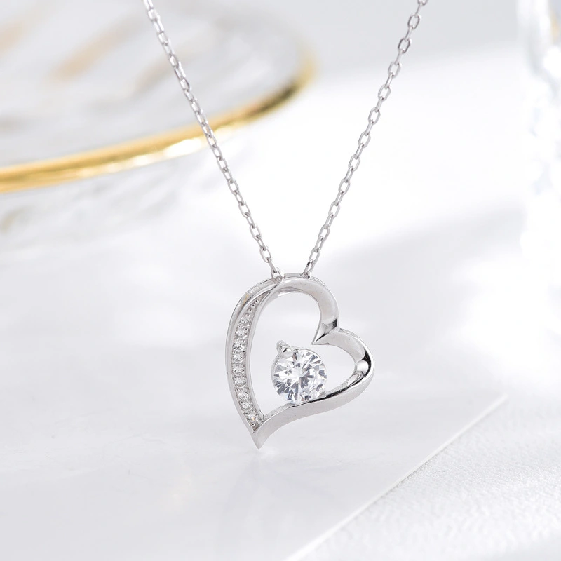 Heart pendant Korean short clavicle silver jewelry