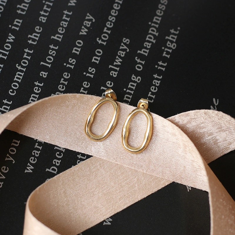 Irregular ring design earrings