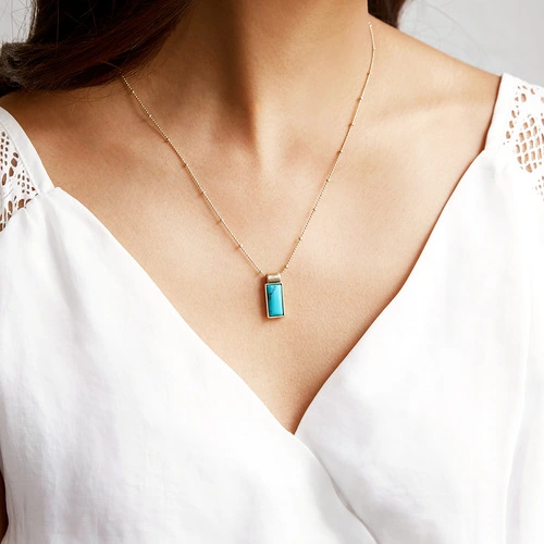 Natural stone pendant long sweater chain