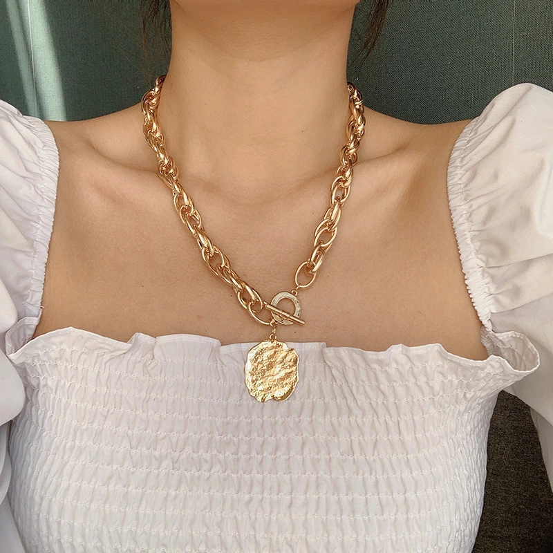 Vintage matte frosted classical necklace