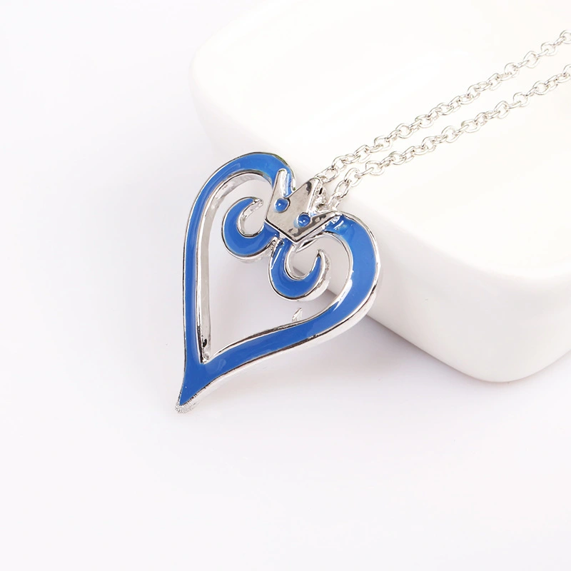 Blue heart-shaped crown necklace key