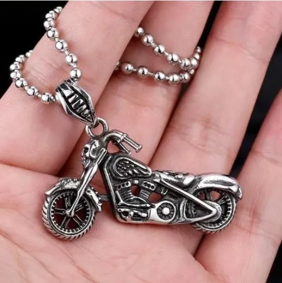 Stainless steel skull motorcycle pendant