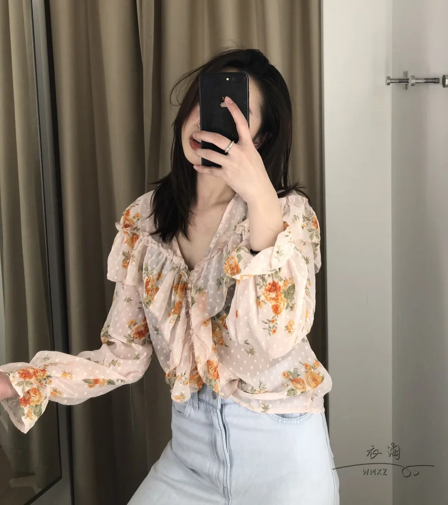 Ruffled long sleeve chiffon shirt feminine lace bottoming shirt