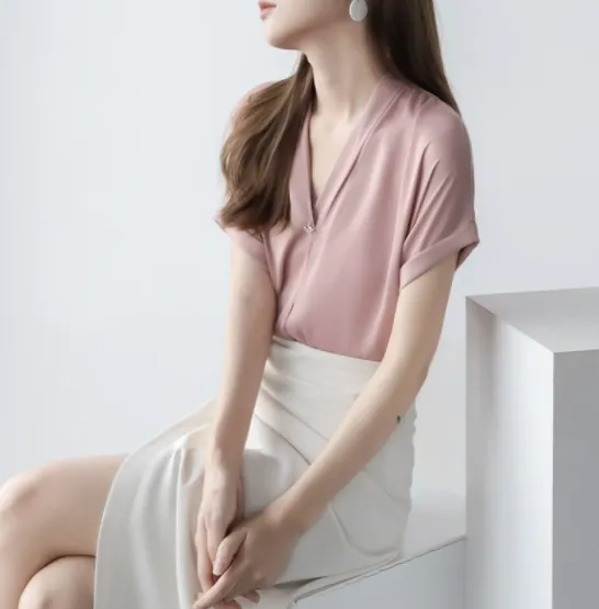Thin V-neck Bat Sleeve Short-sleeved Shirt