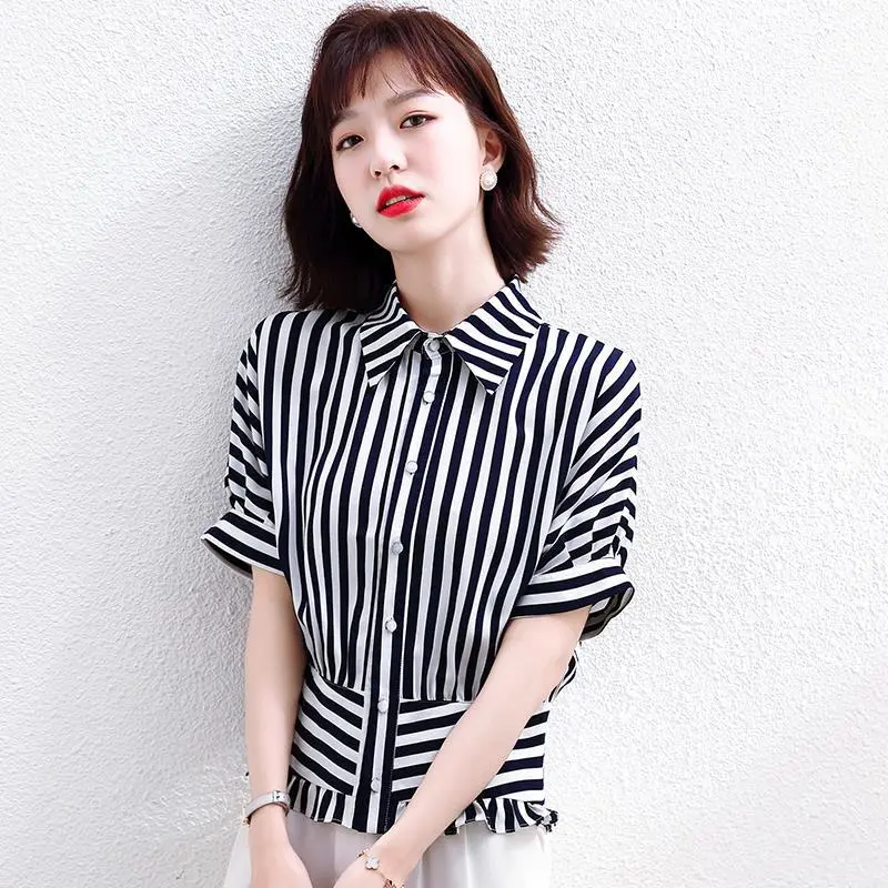 Short-sleeved Shirt Fashion Age Reduction