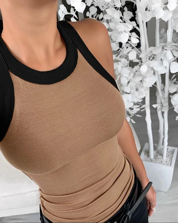 Printed tank top with sexy round neck
