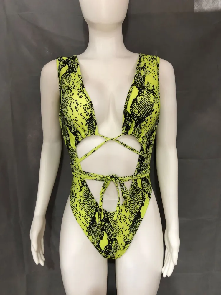 Sexy Snakeskin Pattern Printed Strappy One-piece Swimsuit