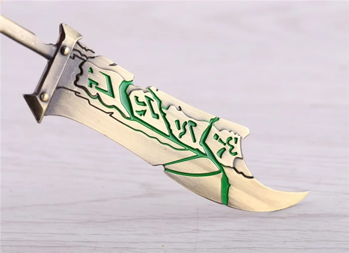 LOLRiven Legend metal keychain