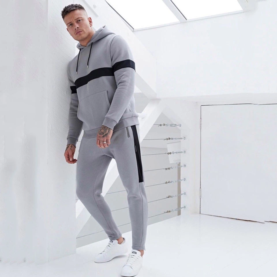Fashion hooded men's sports casual sweater