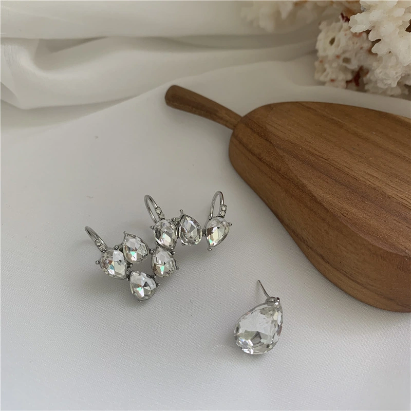 Asymmetrical rhinestone zircon ear bone clip