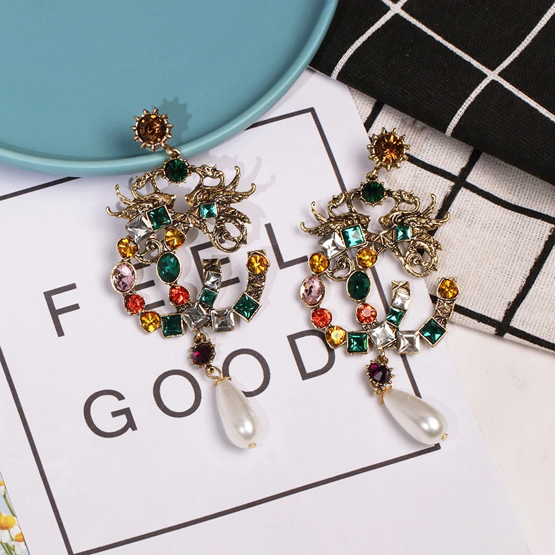 Lady Alloy Retro Pearl And Diamond Earrings