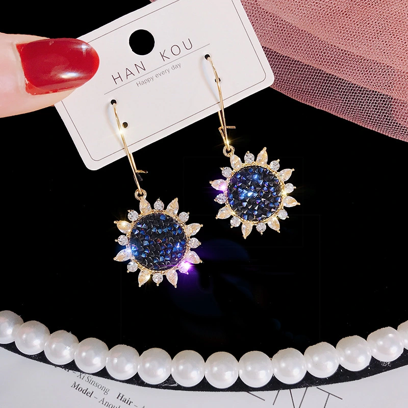 All-match Blue Crystal Circle Earrings With Diamonds