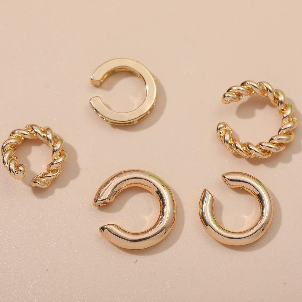 Five-Piece Set Of Simple Twisted C-Shaped Ear Clips