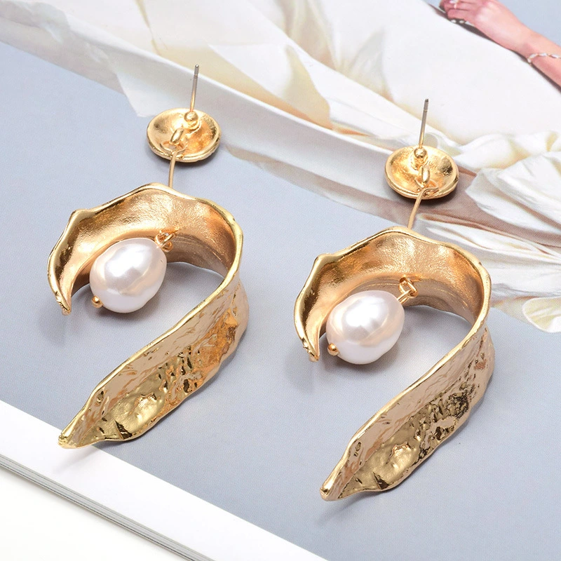 European And American Style Fashion Earrings Love Pearl Metal